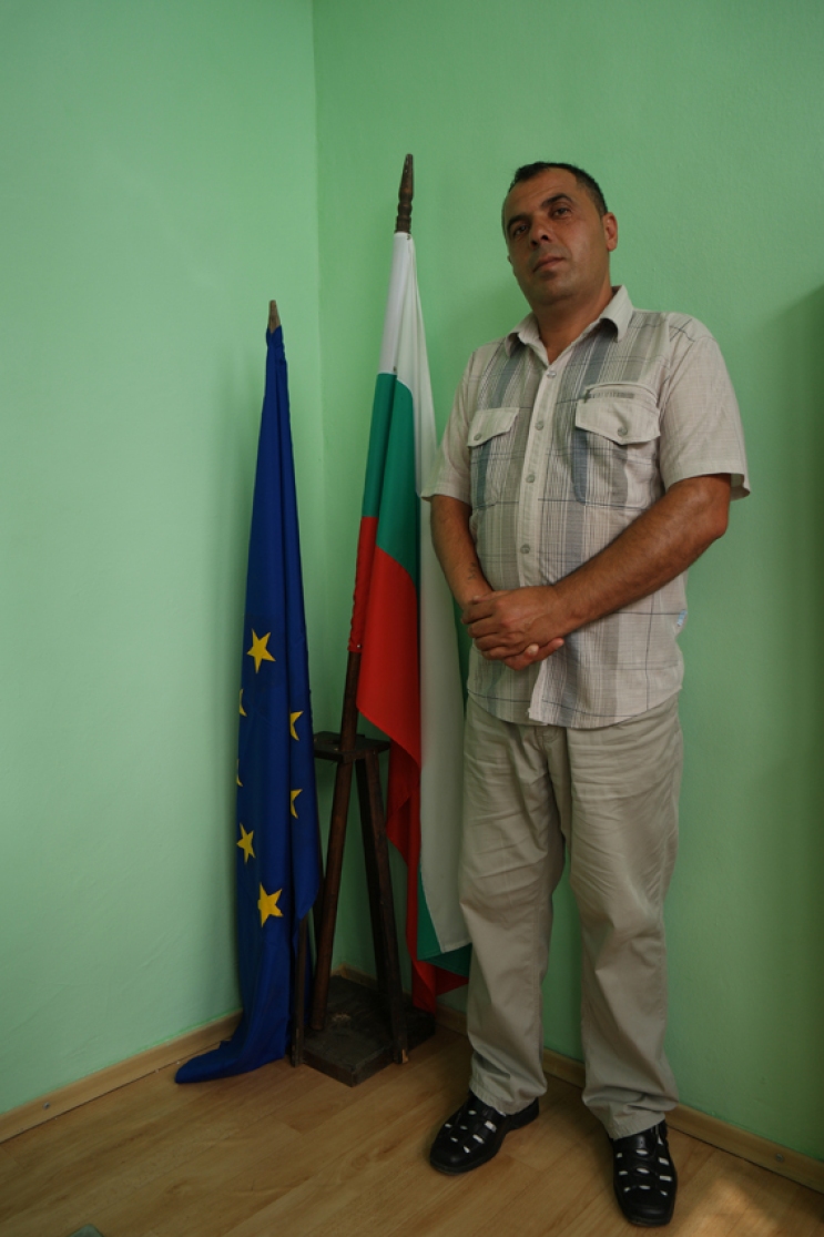 The next morning Ivan, the mayor, invited me in his office. Nice :-) #Bulgaria