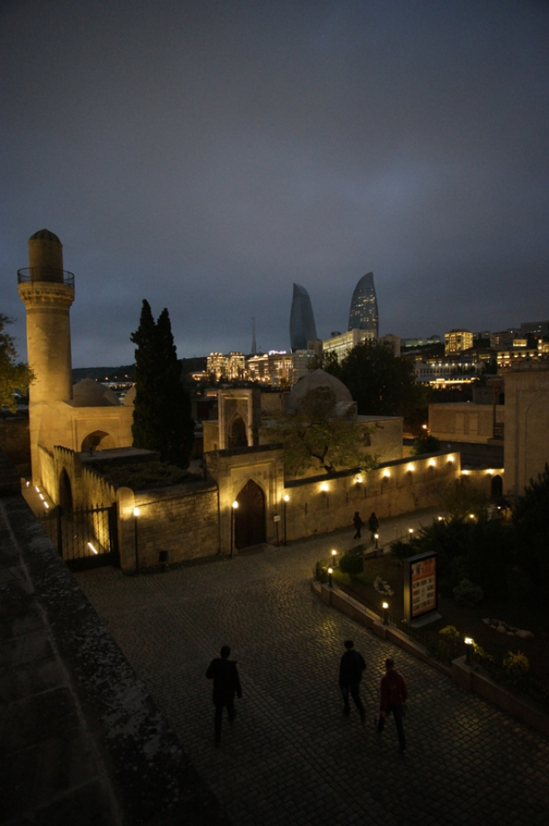 Inner city of #Baku by night #Azerbaijan